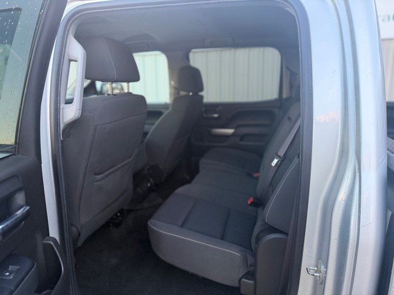 Chevrolet Silverado 1500 Vehicle Full-screen Gallery Image 5