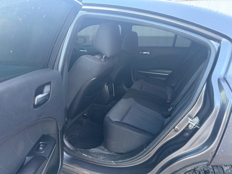 Dodge Charger Vehicle Full-screen Gallery Image 5