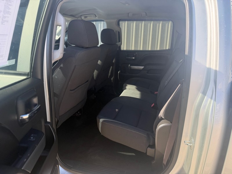 Chevrolet SILVERADO 1500 Vehicle Full-screen Gallery Image 5