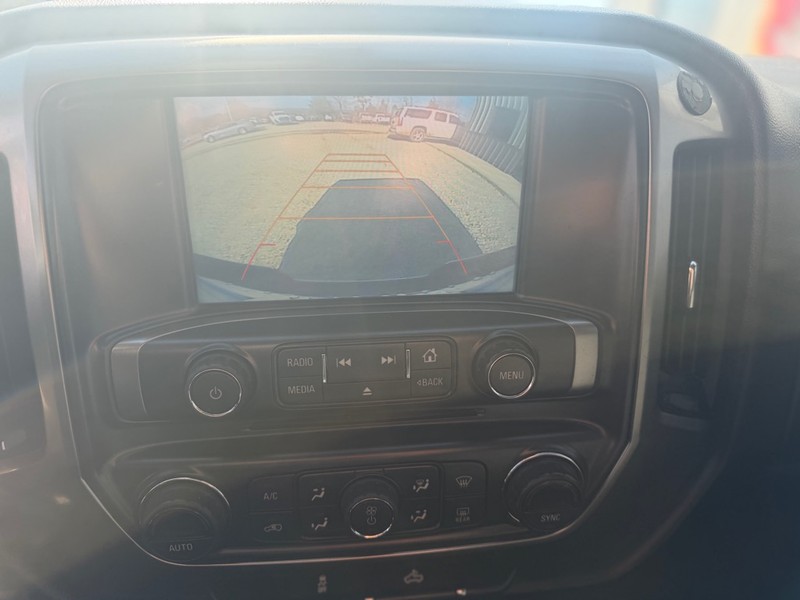 Chevrolet SILVERADO 1500 Vehicle Full-screen Gallery Image 8