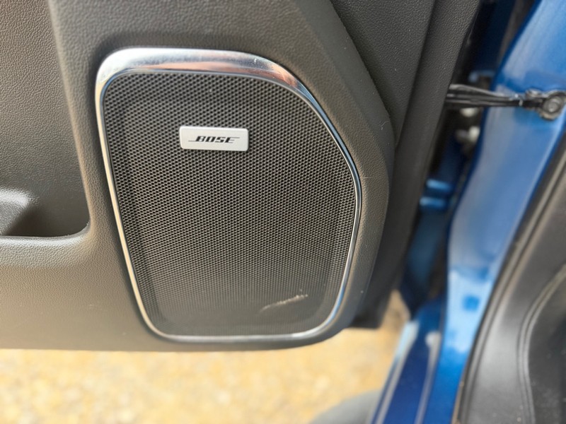 GMC Sierra 1500 Vehicle Full-screen Gallery Image 10