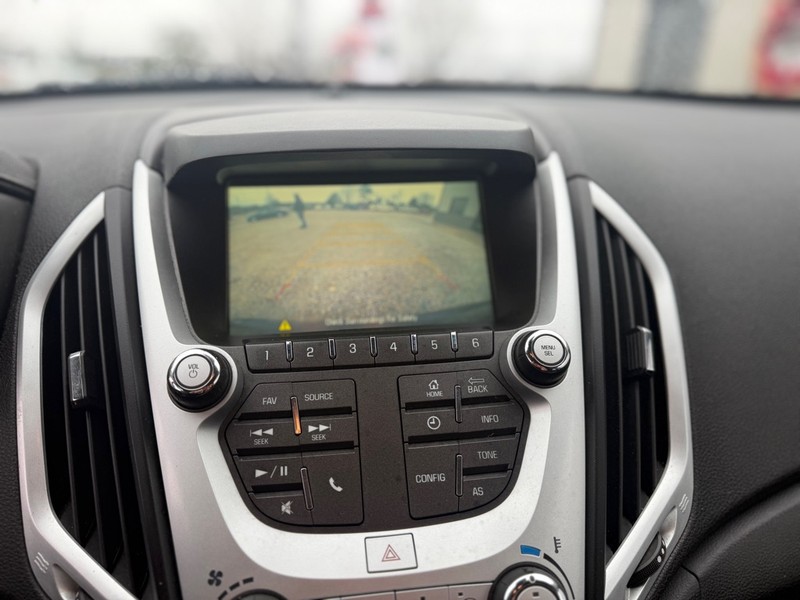 GMC Terrain Vehicle Full-screen Gallery Image 8