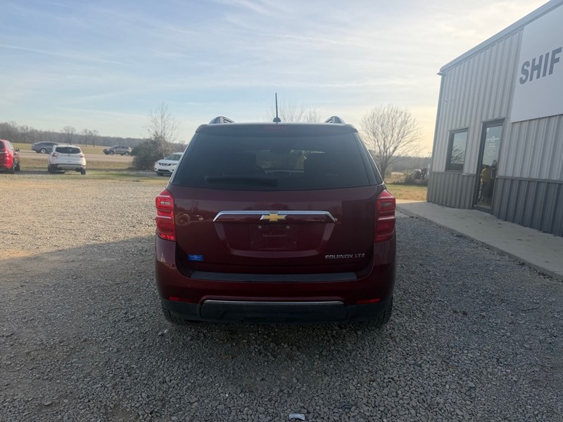 Chevrolet EQUINOX Vehicle Full-screen Gallery Image 4