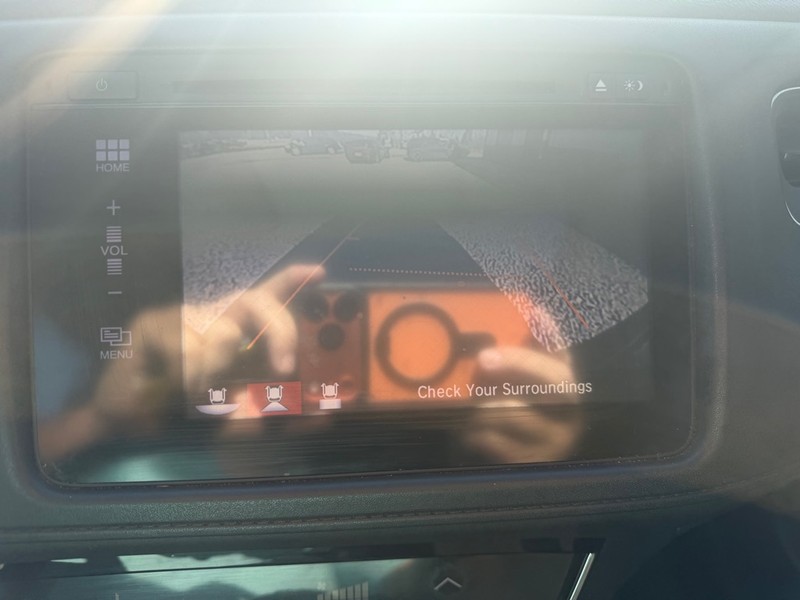 Honda HR-V Vehicle Full-screen Gallery Image 8