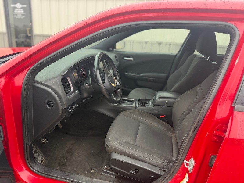 Dodge Charger Vehicle Full-screen Gallery Image 6