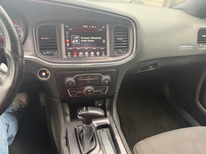 Dodge Charger Vehicle Full-screen Gallery Image 7