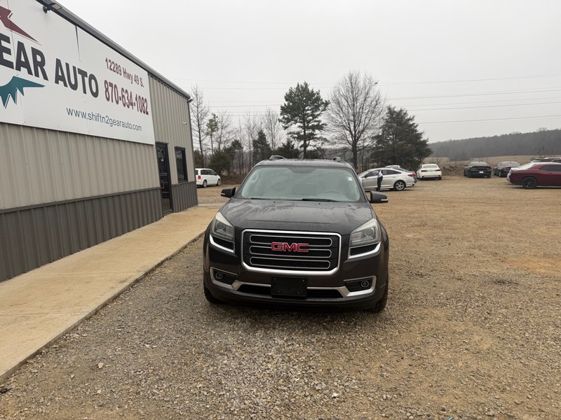 GMC Acadia Vehicle Full-screen Gallery Image 2