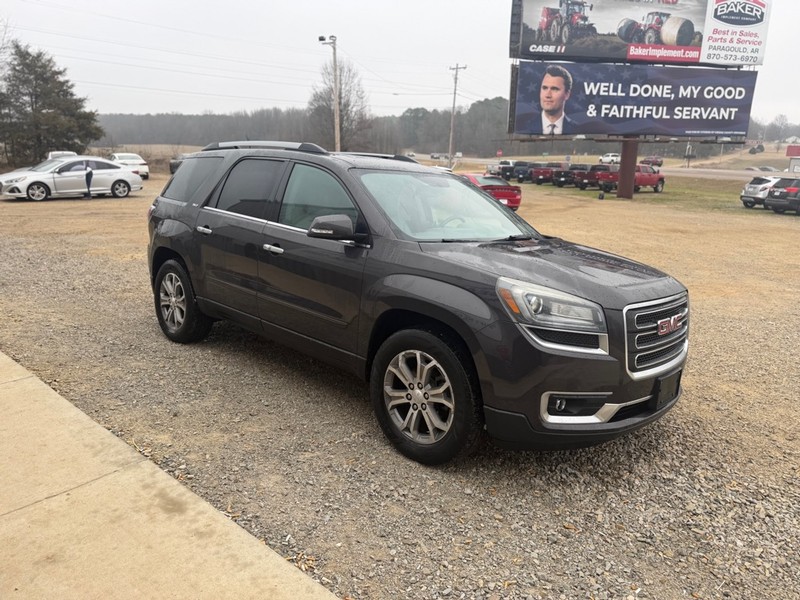 GMC Acadia Vehicle Full-screen Gallery Image 3