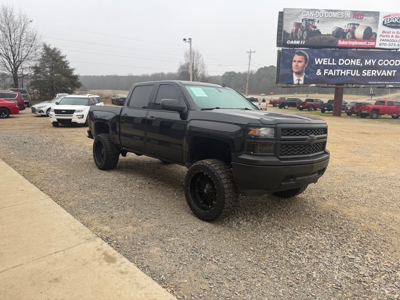 Chevrolet Silverado 1500 Vehicle Full-screen Gallery Image 3