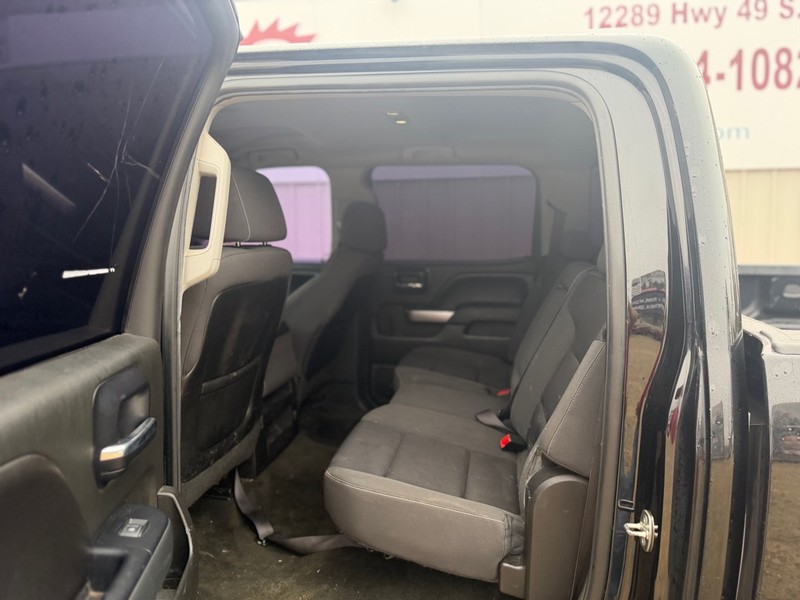 Chevrolet Silverado 1500 Vehicle Full-screen Gallery Image 5