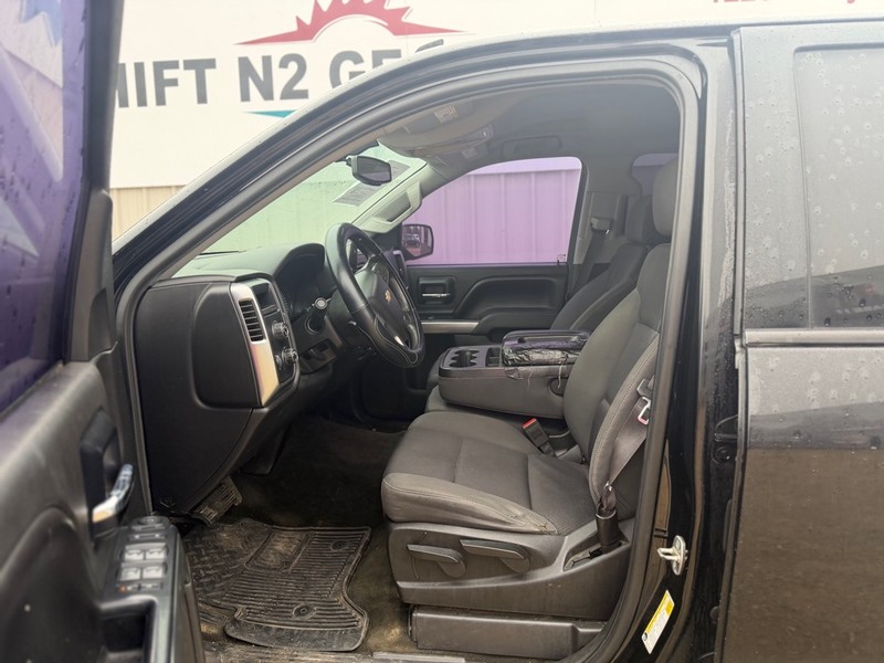 Chevrolet Silverado 1500 Vehicle Full-screen Gallery Image 6