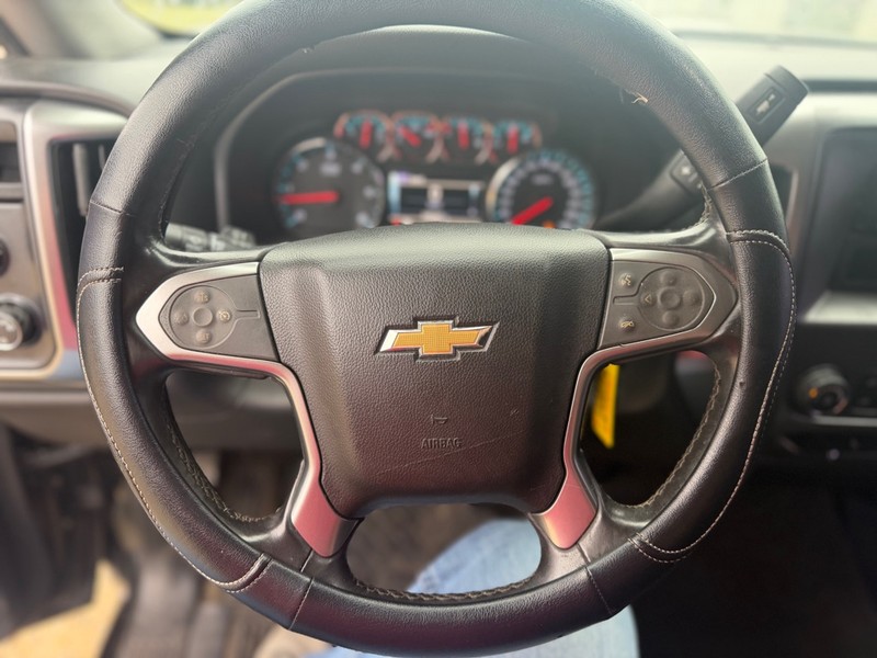 Chevrolet Silverado 1500 Vehicle Full-screen Gallery Image 9