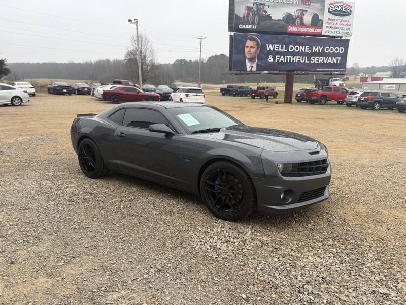 Chevrolet Camaro Vehicle Full-screen Gallery Image 3