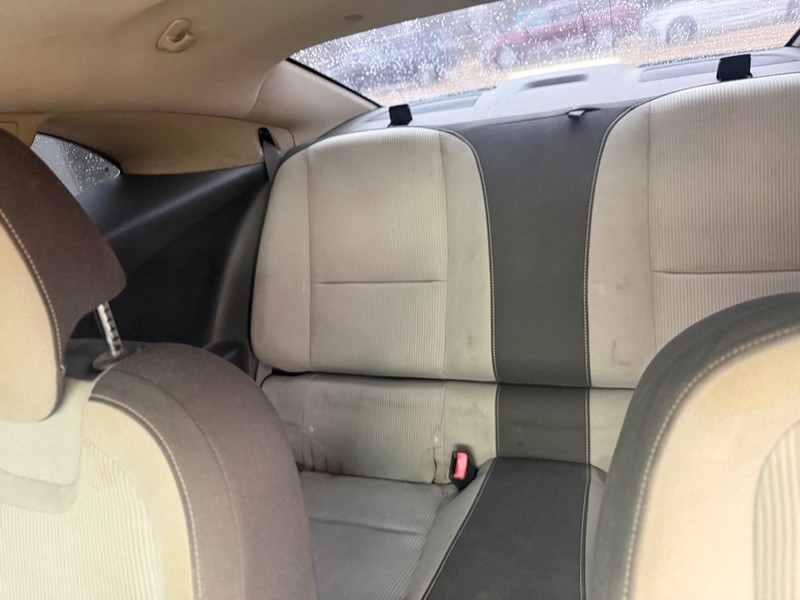 Chevrolet Camaro Vehicle Full-screen Gallery Image 5