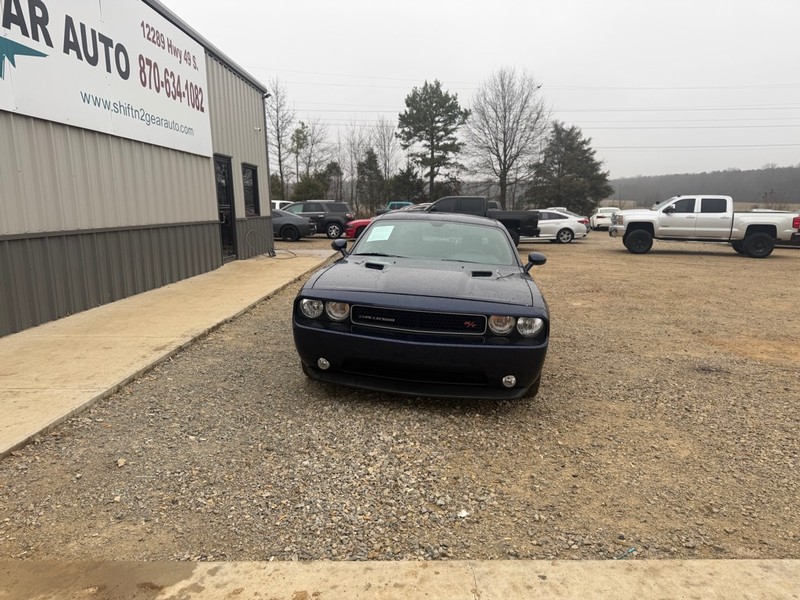 Dodge Challenger Vehicle Full-screen Gallery Image 2