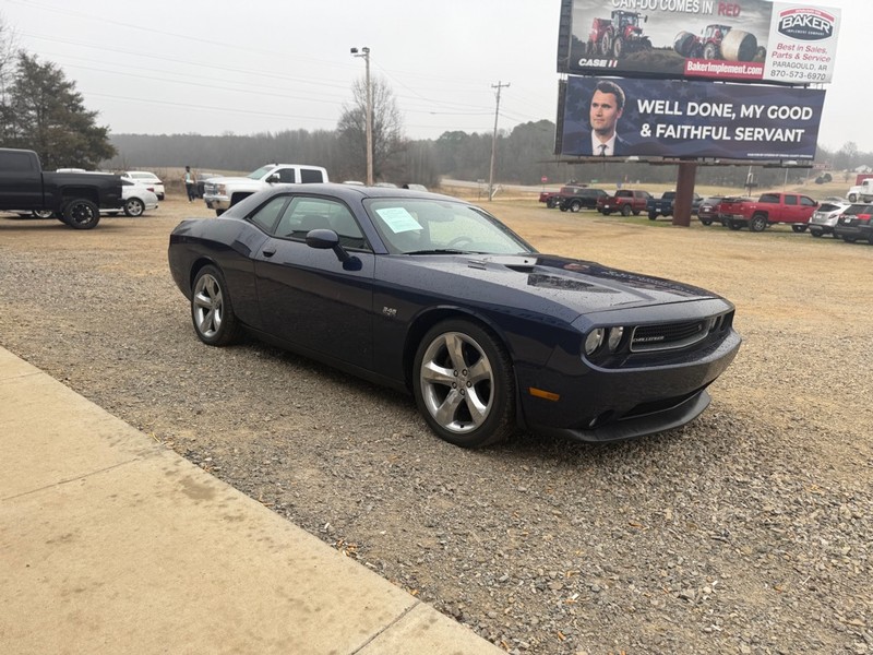 Dodge Challenger Vehicle Full-screen Gallery Image 3
