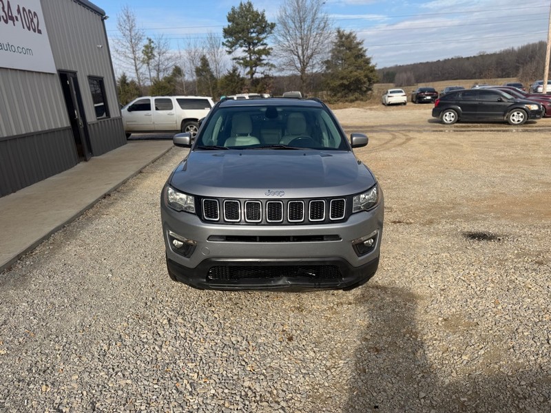 Jeep COMPASS Vehicle Full-screen Gallery Image 2