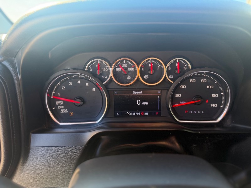 Chevrolet Silverado 1500 Vehicle Full-screen Gallery Image 12