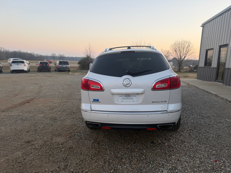 Buick Enclave Vehicle Full-screen Gallery Image 4