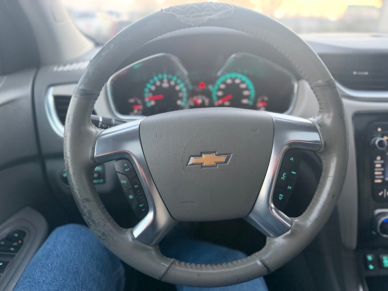 Chevrolet Traverse Vehicle Full-screen Gallery Image 10