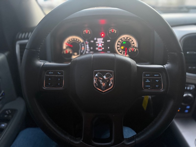 Ram 1500 Vehicle Full-screen Gallery Image 9