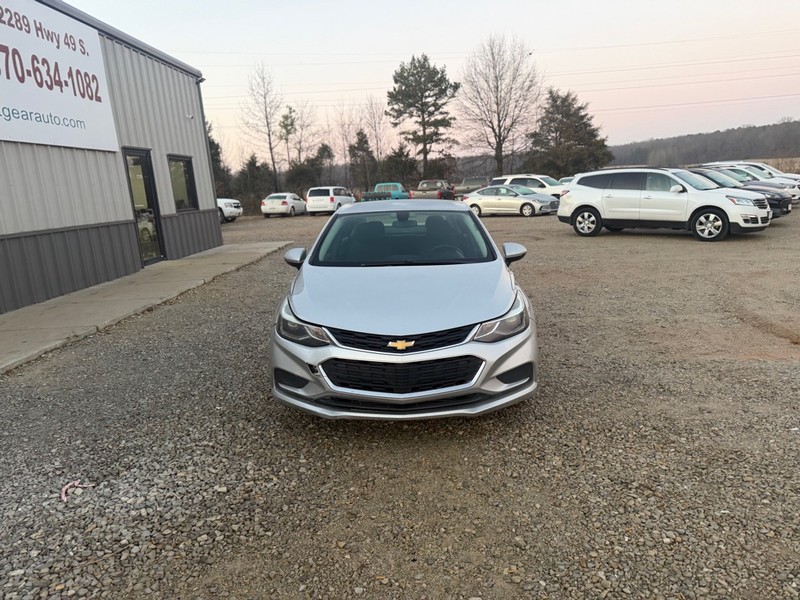Chevrolet Cruze Vehicle Full-screen Gallery Image 2