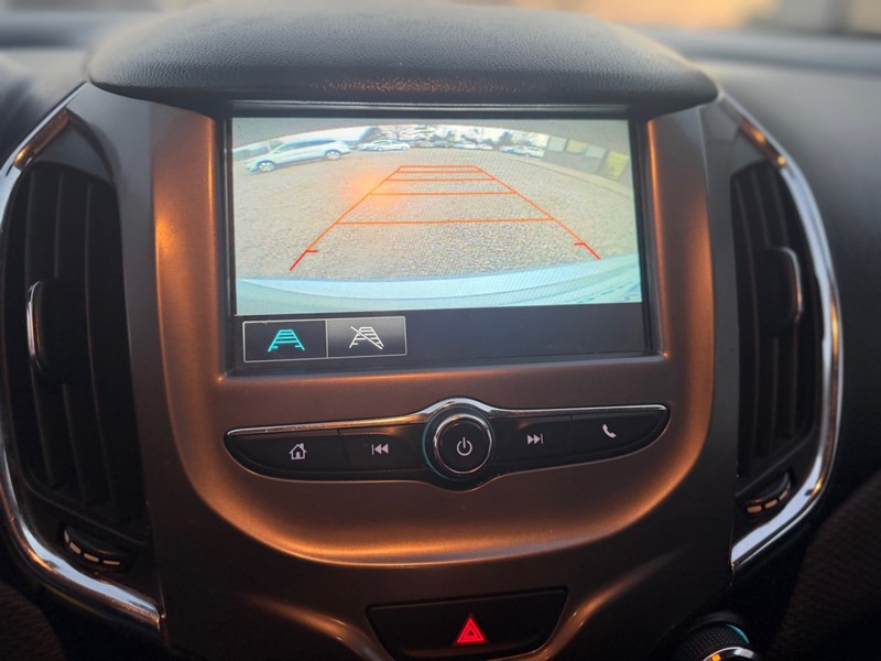 Chevrolet Cruze Vehicle Full-screen Gallery Image 8