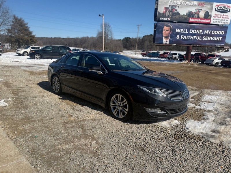 Lincoln MKZ Vehicle Full-screen Gallery Image 3