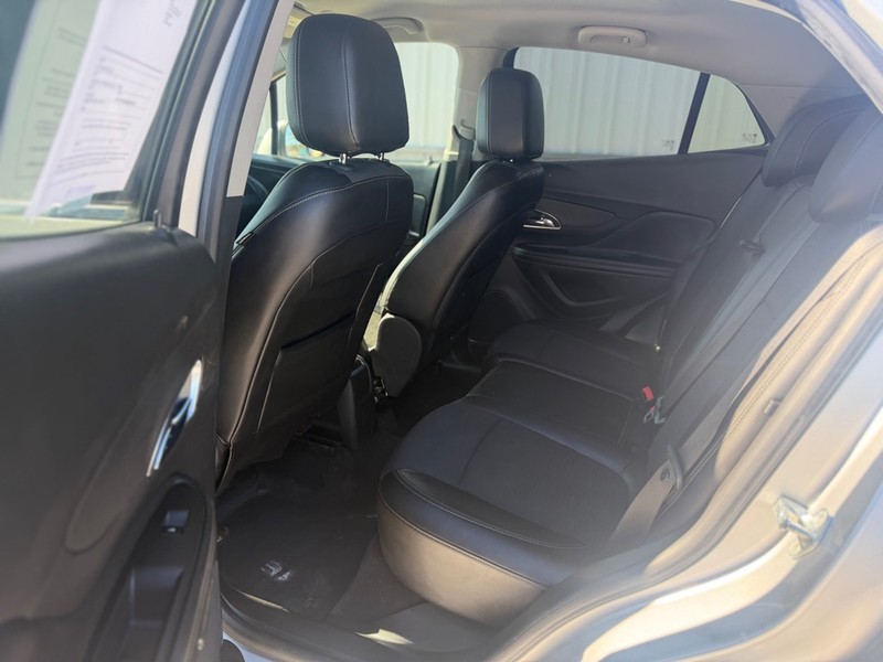 Buick Encore Vehicle Full-screen Gallery Image 5