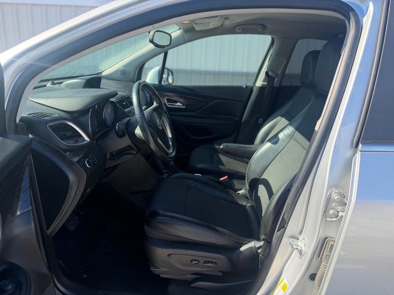 Buick Encore Vehicle Full-screen Gallery Image 6