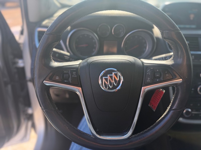 Buick Encore Vehicle Full-screen Gallery Image 9