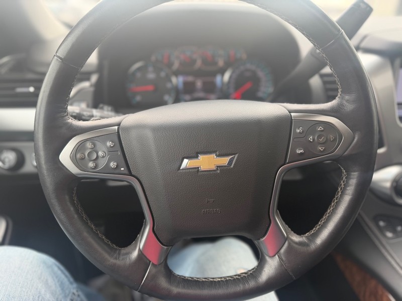 Chevrolet TAHOE Vehicle Full-screen Gallery Image 13