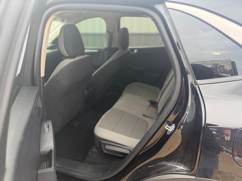 Ford Escape Vehicle Full-screen Gallery Image 5