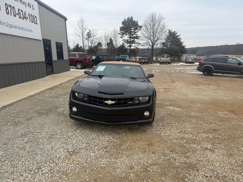 Chevrolet Camaro Vehicle Full-screen Gallery Image 2