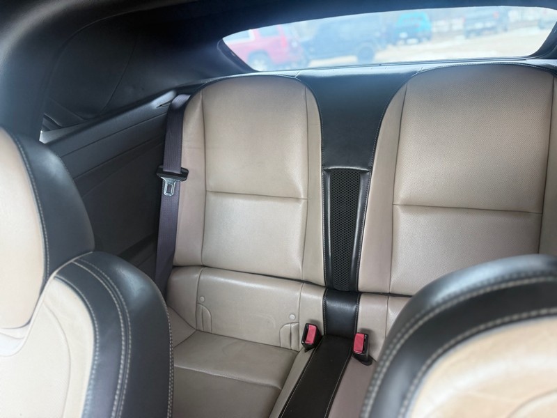 Chevrolet Camaro Vehicle Full-screen Gallery Image 5