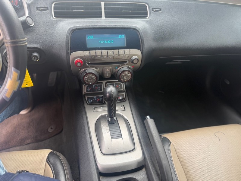 Chevrolet Camaro Vehicle Full-screen Gallery Image 7