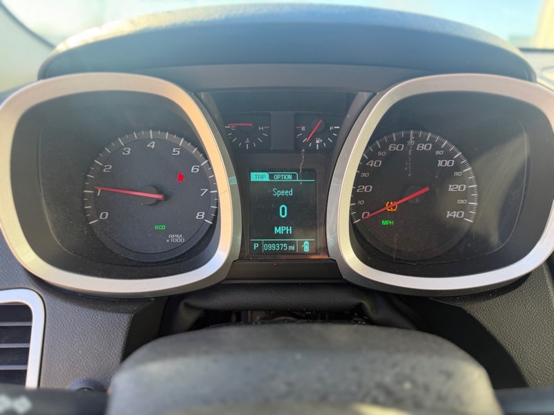 Chevrolet Equinox Vehicle Full-screen Gallery Image 10