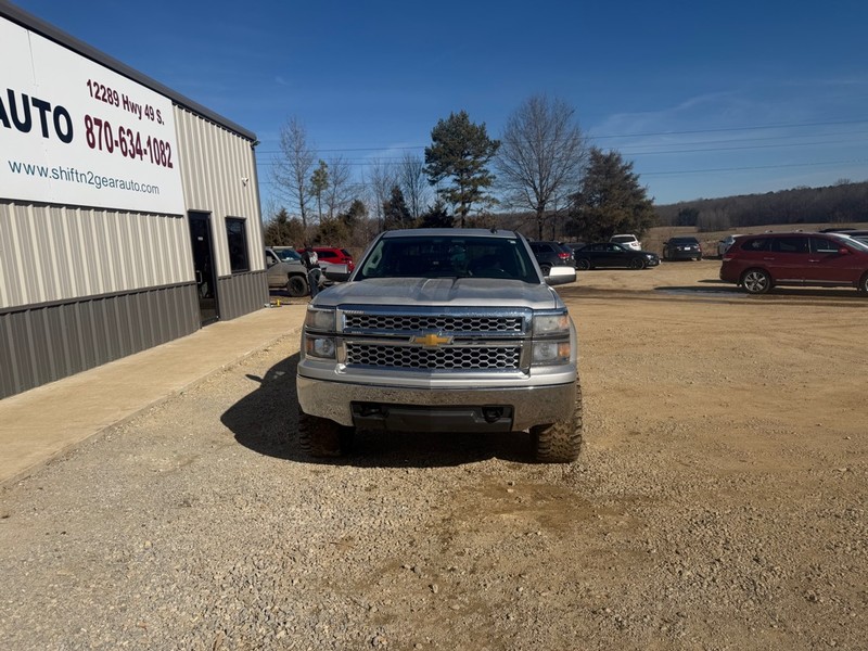 Chevrolet Silverado 1500 Vehicle Full-screen Gallery Image 2