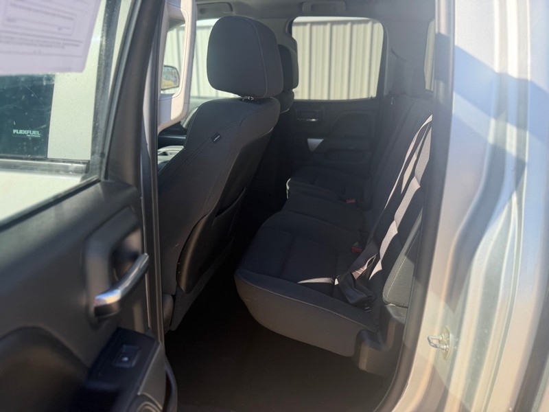 Chevrolet Silverado 1500 Vehicle Full-screen Gallery Image 5