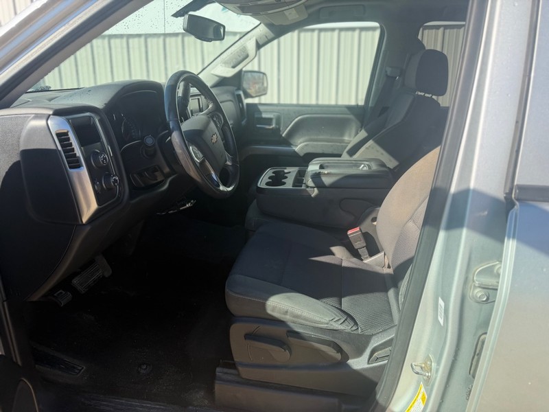 Chevrolet Silverado 1500 Vehicle Full-screen Gallery Image 6