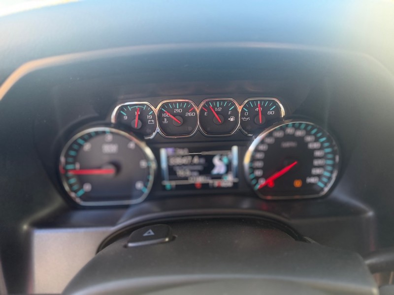 Chevrolet Silverado 1500 Vehicle Full-screen Gallery Image 10