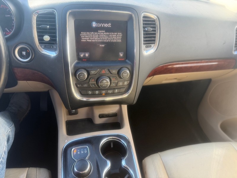 Dodge Durango Vehicle Full-screen Gallery Image 8