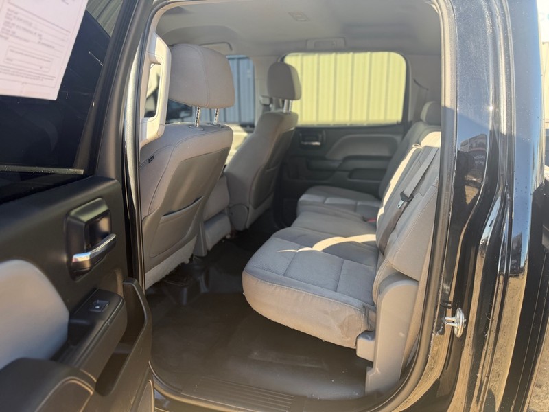 Chevrolet Silverado 1500 Vehicle Full-screen Gallery Image 5