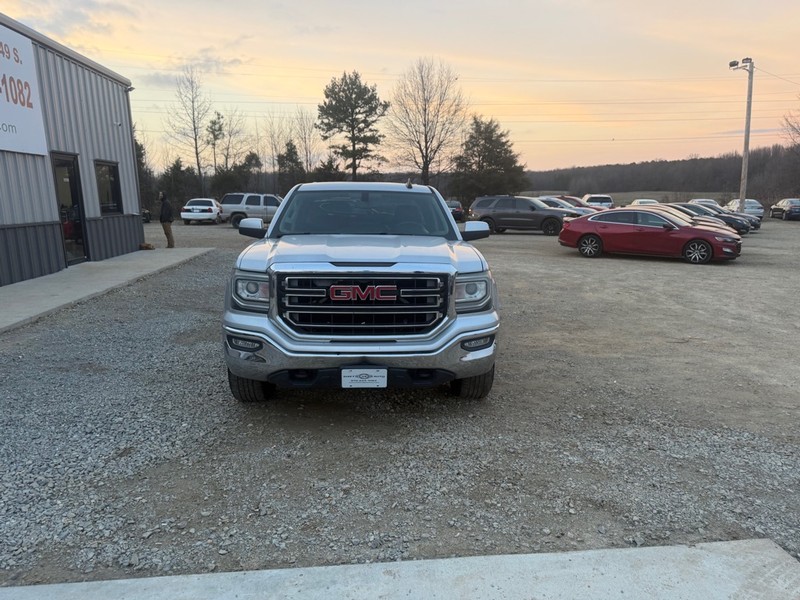 GMC Sierra 1500 Vehicle Full-screen Gallery Image 2