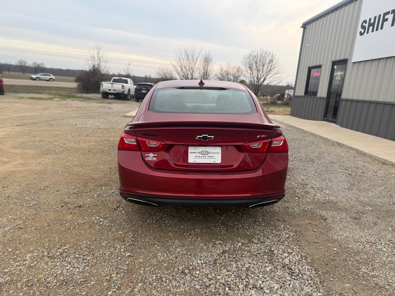 Chevrolet Malibu Vehicle Full-screen Gallery Image 4