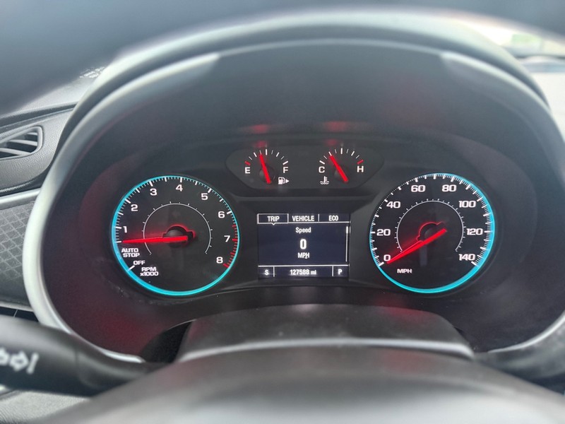 Chevrolet Malibu Vehicle Full-screen Gallery Image 10