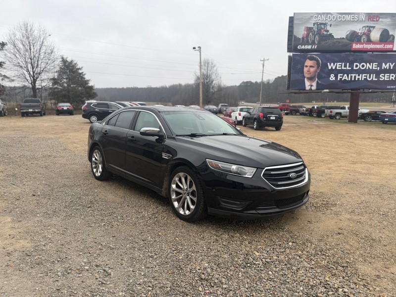 Ford Taurus Vehicle Full-screen Gallery Image 3