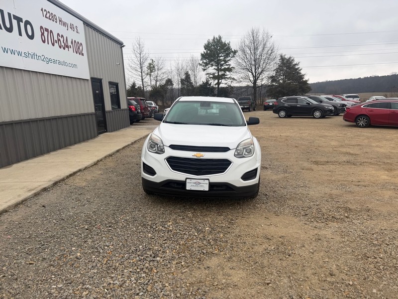 Chevrolet Equinox Vehicle Full-screen Gallery Image 2