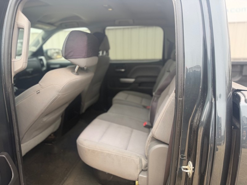 Chevrolet SILVERADO 1500 Vehicle Full-screen Gallery Image 5