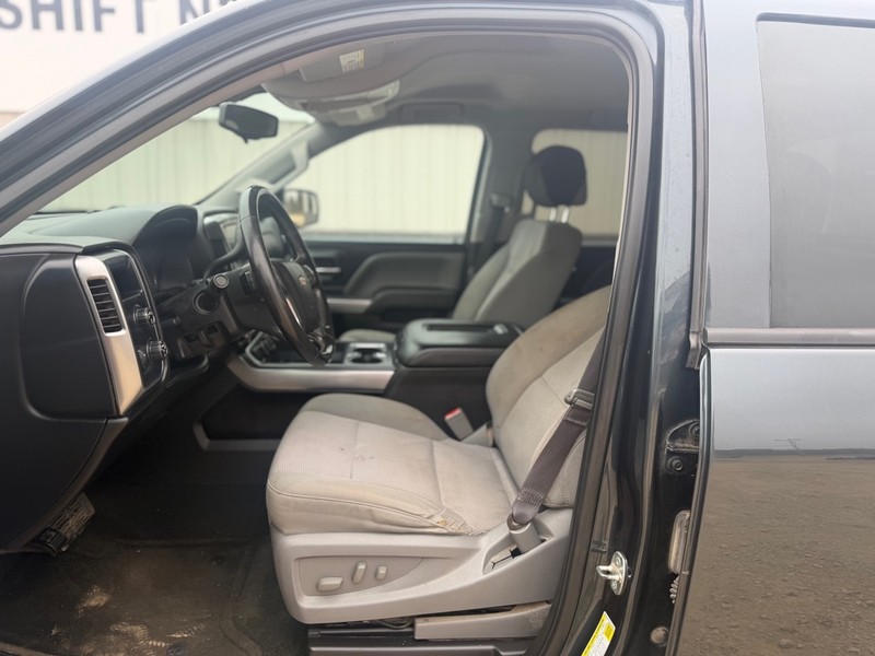 Chevrolet SILVERADO 1500 Vehicle Full-screen Gallery Image 6